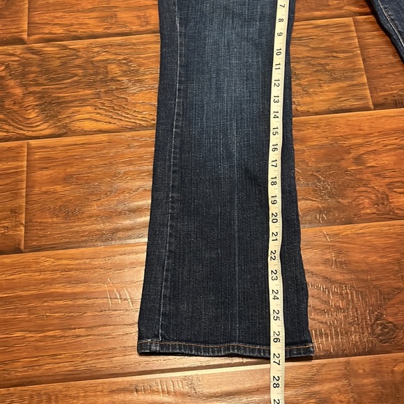 Old navy women blue jeans - Picture 4 of 10